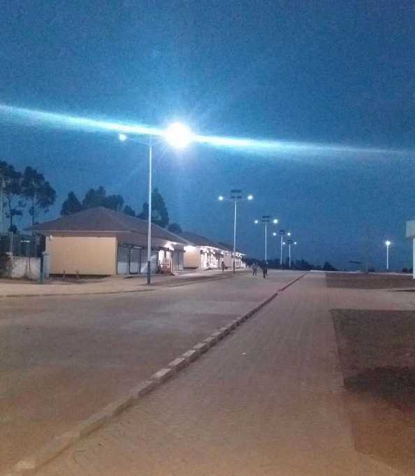 竞秀区非洲科特迪瓦太阳能路灯工程